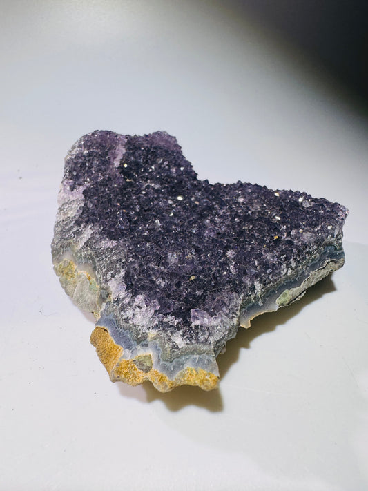 Amethyst-Druse 15,5 x 6,5 cm, 254g – Kraftvolle violette Kristallenergie für dich