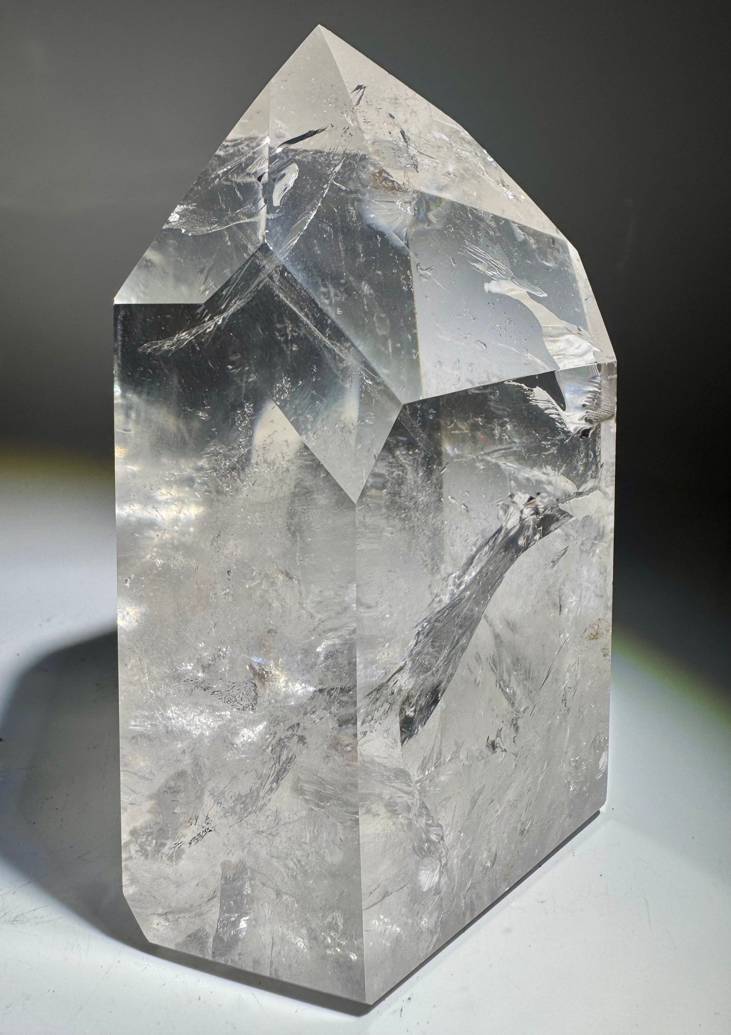 Bergkristall 12.5 cm, 1.1 kg – voller Regenbogen & magischen Einschlüssen 💎