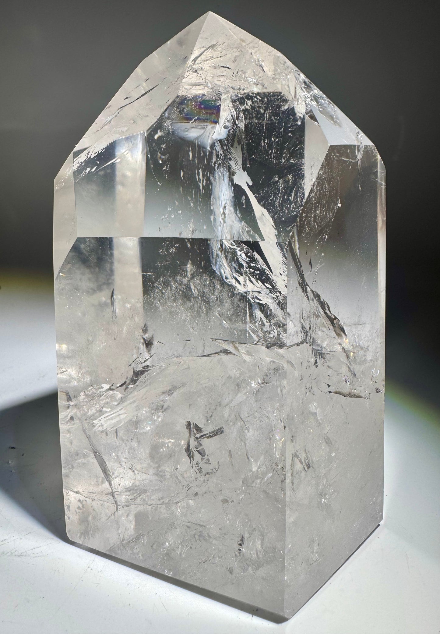 Bergkristall 12.5 cm, 1.1 kg – voller Regenbogen & magischen Einschlüssen 💎