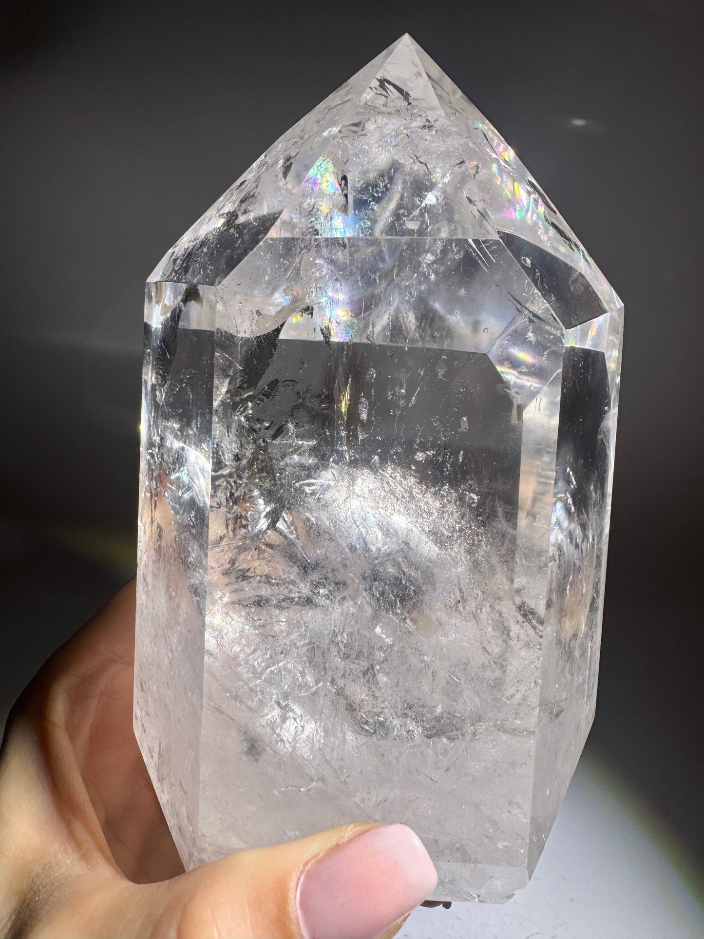 Bergkristall 12.5 cm, 1.1 kg – voller Regenbogen & magischen Einschlüssen 💎