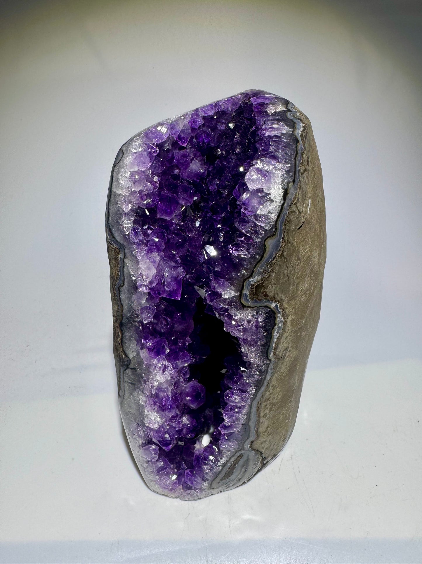 Amethyst Druse/Freeform – 15 cm, 1.88 kg , intensive violette Kristalle, Statement Piece