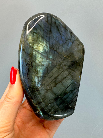 Labradorit – 7x10 cm, 655g
