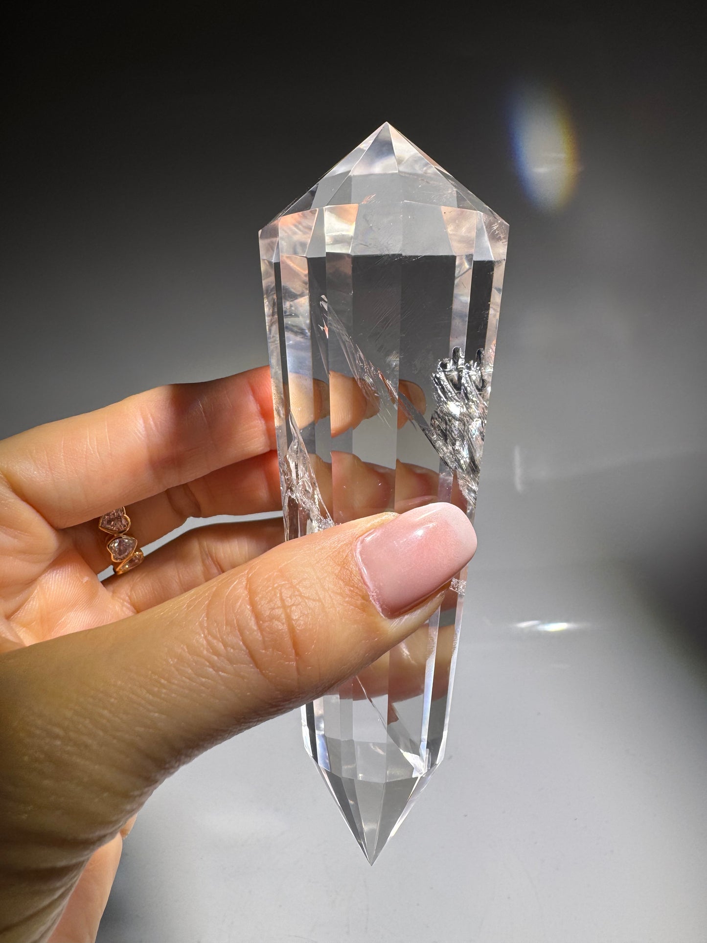 Lemuria Vogel-Cut-Kristall – Extra klarer Quarz mit 12 Facetten