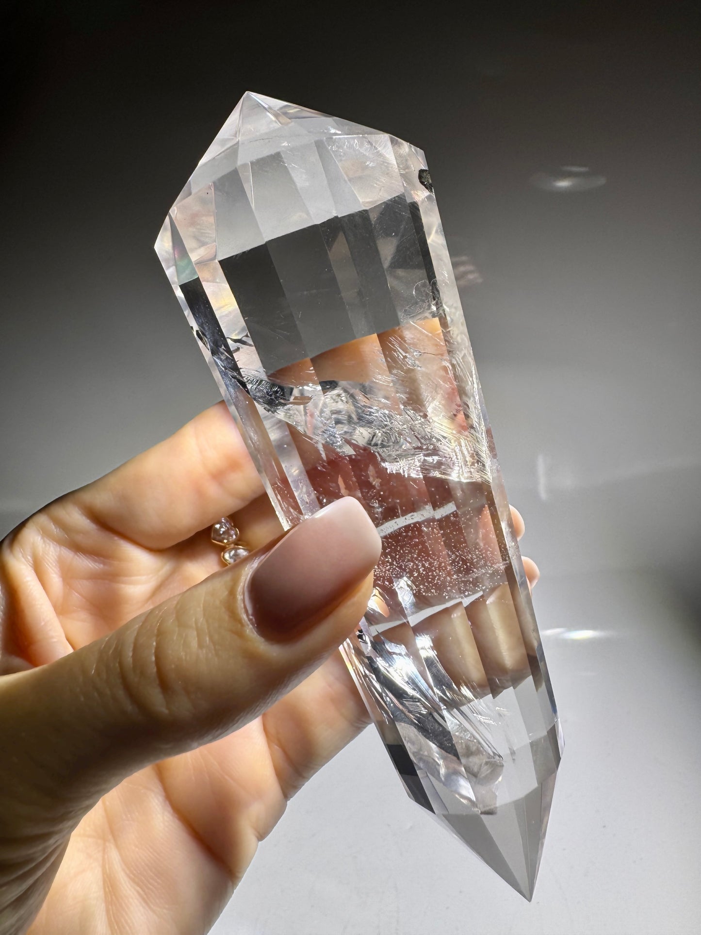 Lemuria Vogel-Cut-Kristall – Extra klarer Quarz mit 12 Facetten