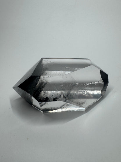 Schwarzer Phantom Kristall Freiform (Lemurian) 🖤 - 7.5cm, 126g Brasilien