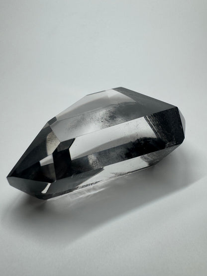 Schwarzer Phantom Kristall Freiform (Lemurian) 🖤 - 7.5cm, 126g Brasilien