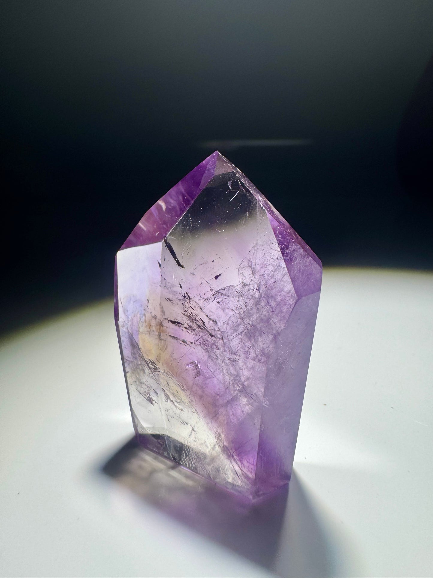 Phantom Amethyst Spitze mit Ametrin – Seltene Naturkombination aus Brasilien · 4.2 cm