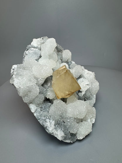 Toller Chalcedon mit Kalzit - 7.5x12x12cm