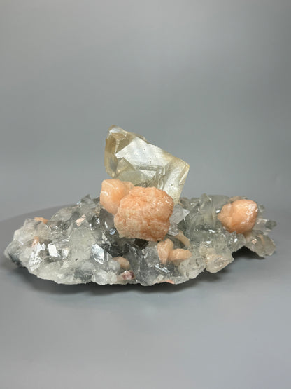 Exklusiver Diamond Apophyllite mit Stilbite und riesigem klaren Kalzit aus Indien – 18 cm, 878g