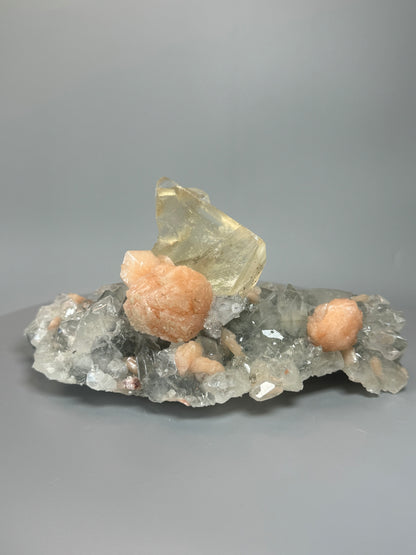Exklusiver Diamond Apophyllite mit Stilbite und riesigem klaren Kalzit aus Indien – 18 cm, 878g