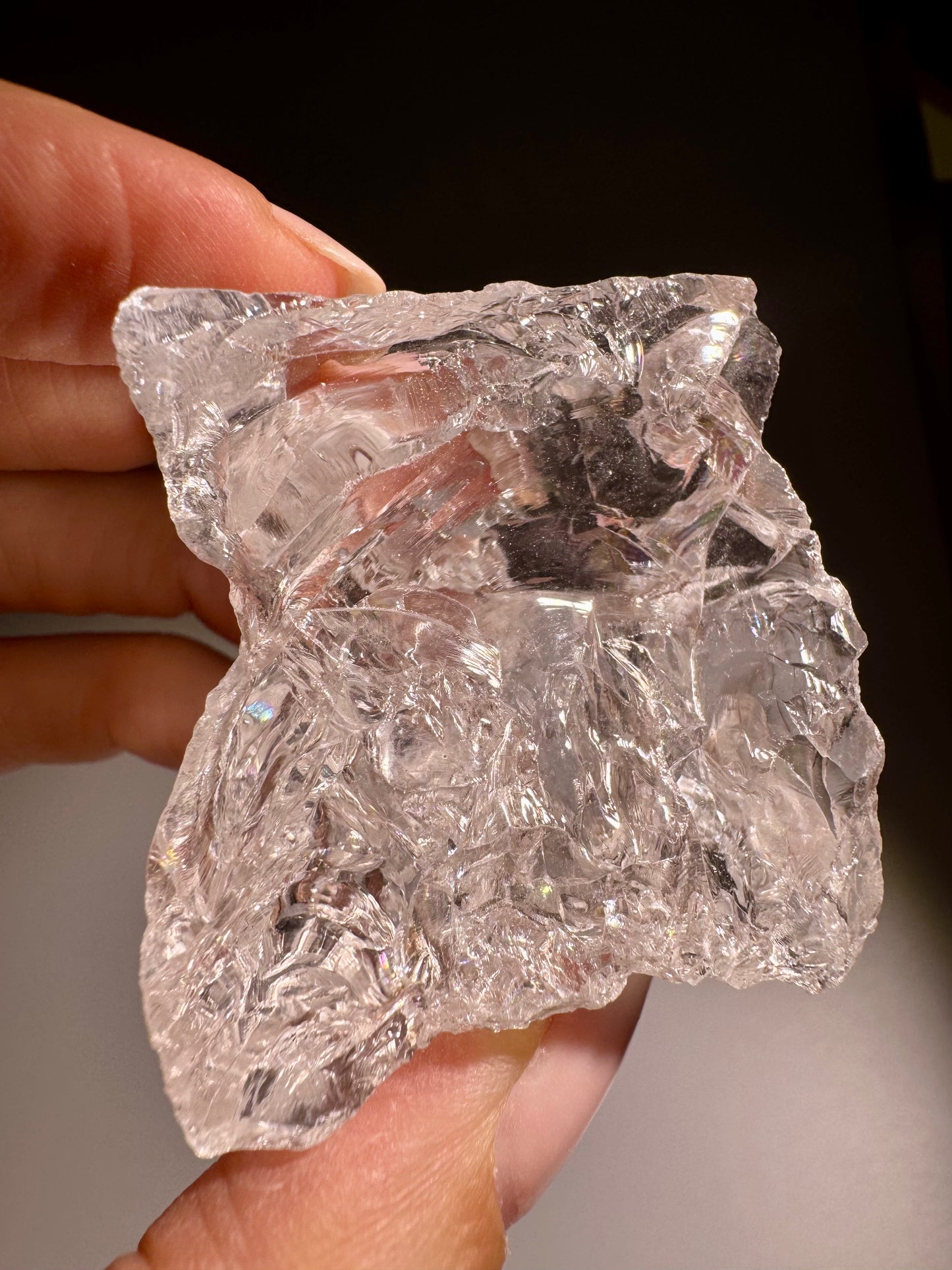 Azeztulite Kristall ca. 4,3×3,5 cm – 57 g | Ultraklar mit Regenbogen