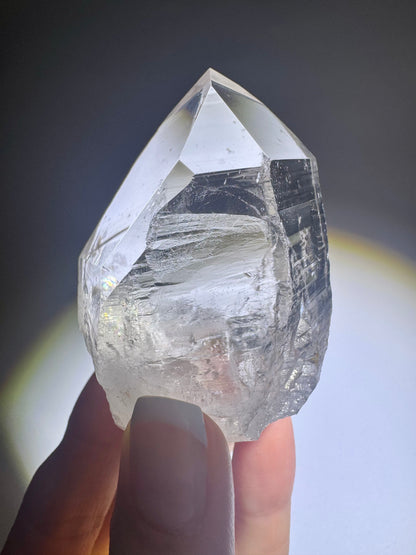 Lemurian Kristall Spitze aus Brasilien – naturbelassen, extra klar