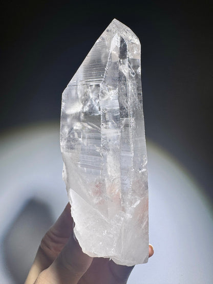 Hochschwingender grosser Lemurian Quarz ✨ 12.3cm, 297g – Naturbelassene Qualität