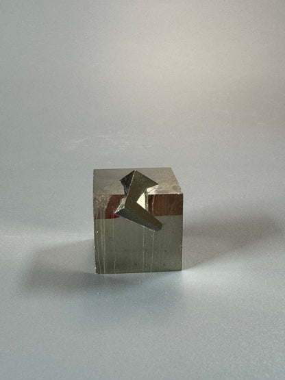 Perfekter Pyrit Kubus (Museumsqualität) - 2cm, 33g