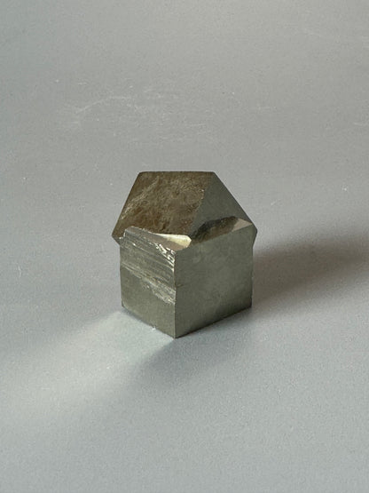 Perfekter Pyrit Kubus (Museumsqualität) - 2 cm, 26g