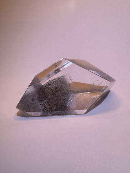 Schwarze Phantom Bergkristall (Lemurian) Freeform (ultra klar) 🖤 - 7cm, 89g
