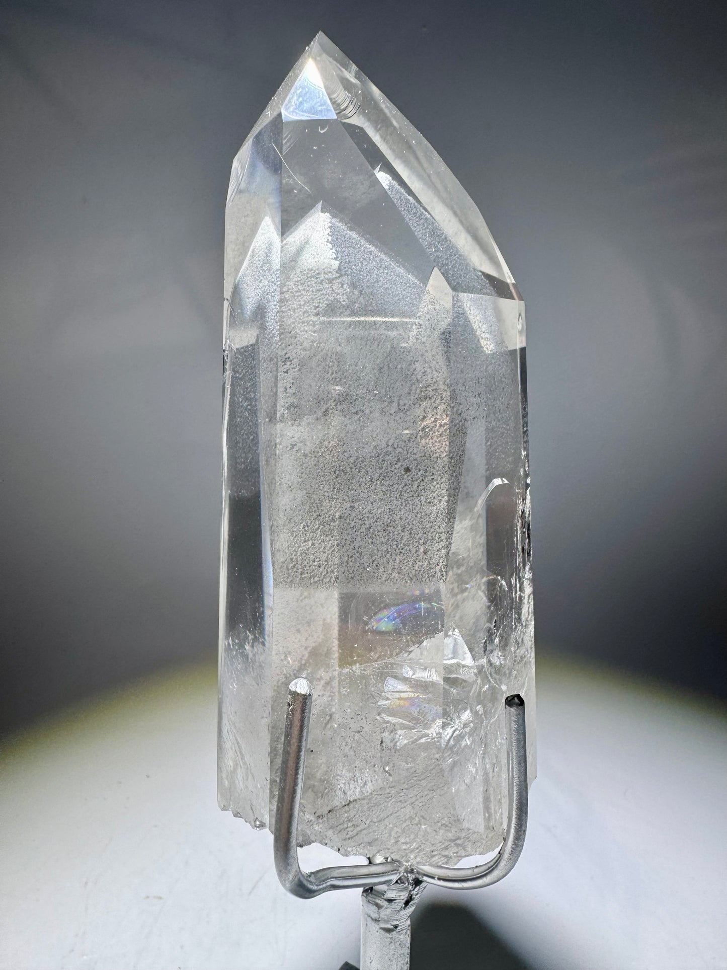 Lémurien Phantom Noir Premium Bergkristall 21 cm | 912 g - ultra clair