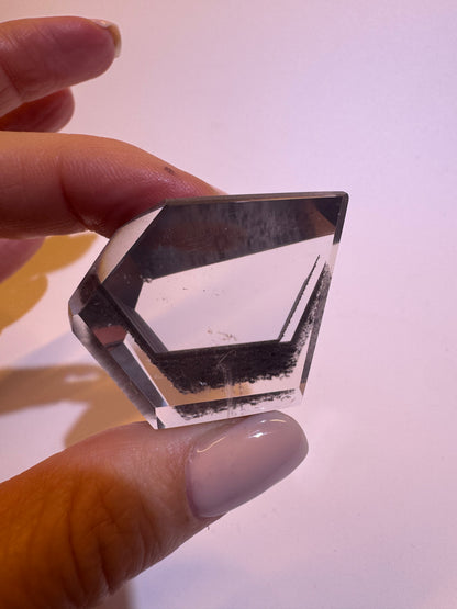 Phantom Bergkristall Kristall Freeform (ultra klar) 🖤 - 4.1cm,