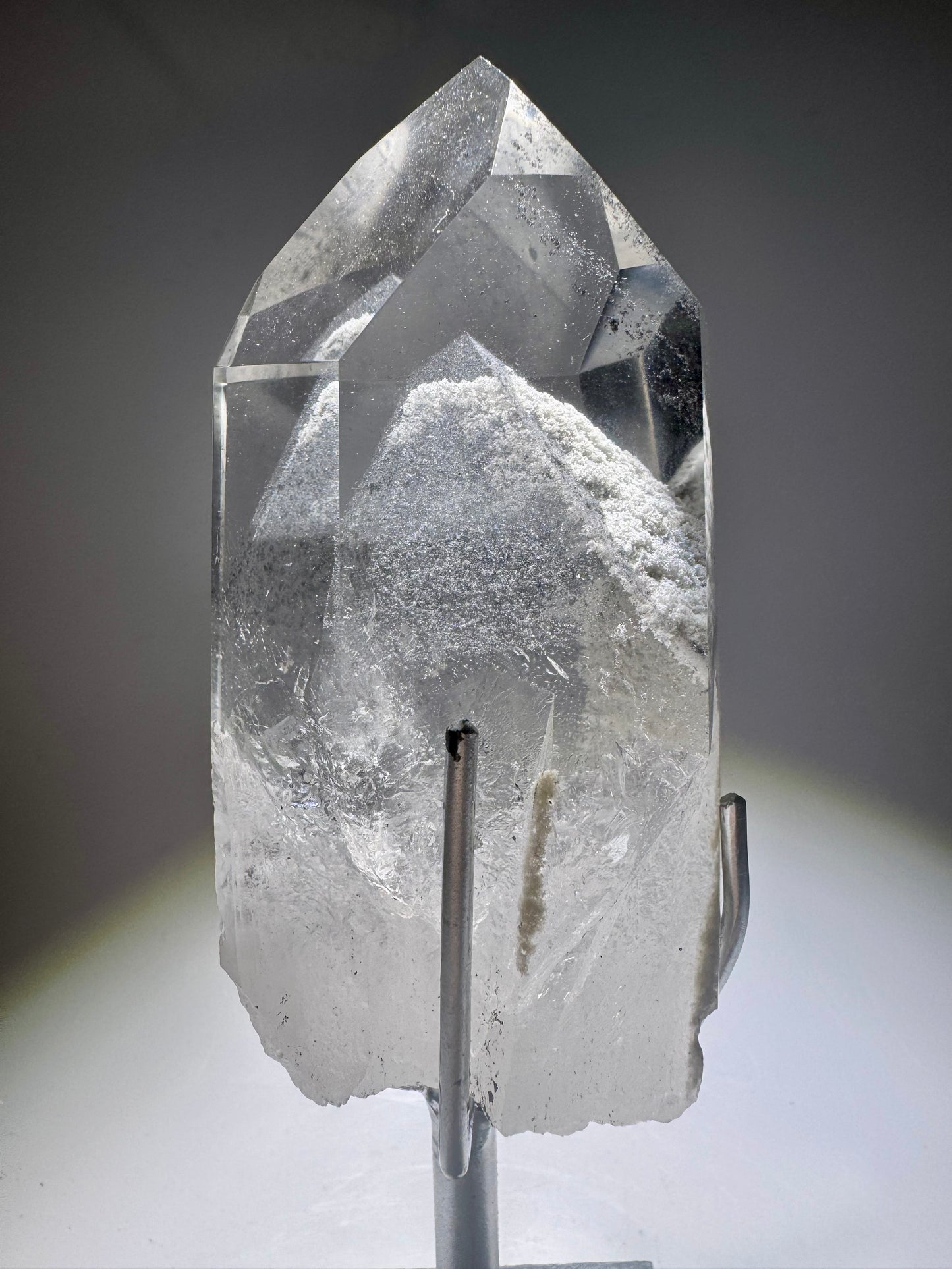 Black Phantom Lemurian Bergkristall 18 cm – Museumsqualität