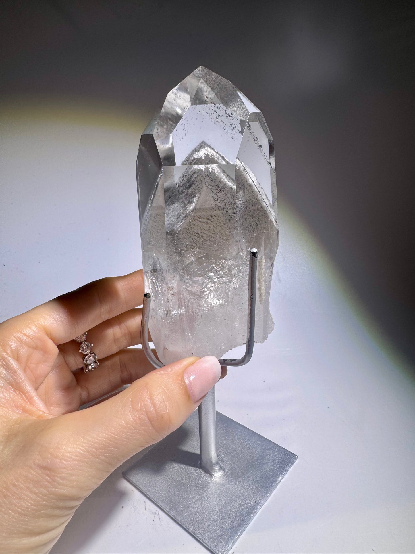Black Phantom Lemurian Bergkristall 18 cm – Museumsqualität