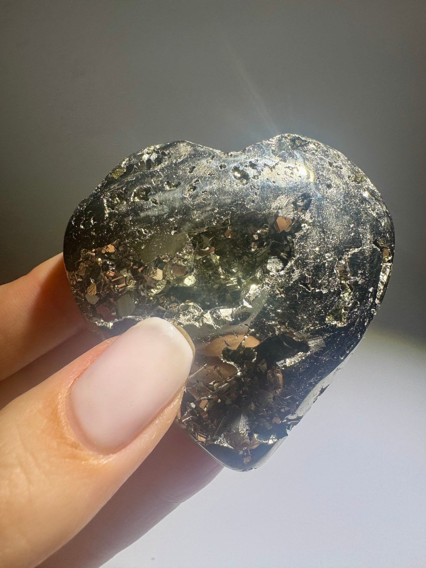 Schönes Pyritherz aus Peru – funkelnde, grosse Kristalle, Einzelstück in 1A Qualität, Erfolg & Wohlstand, kraftvoller Pyrit Kristall ✨