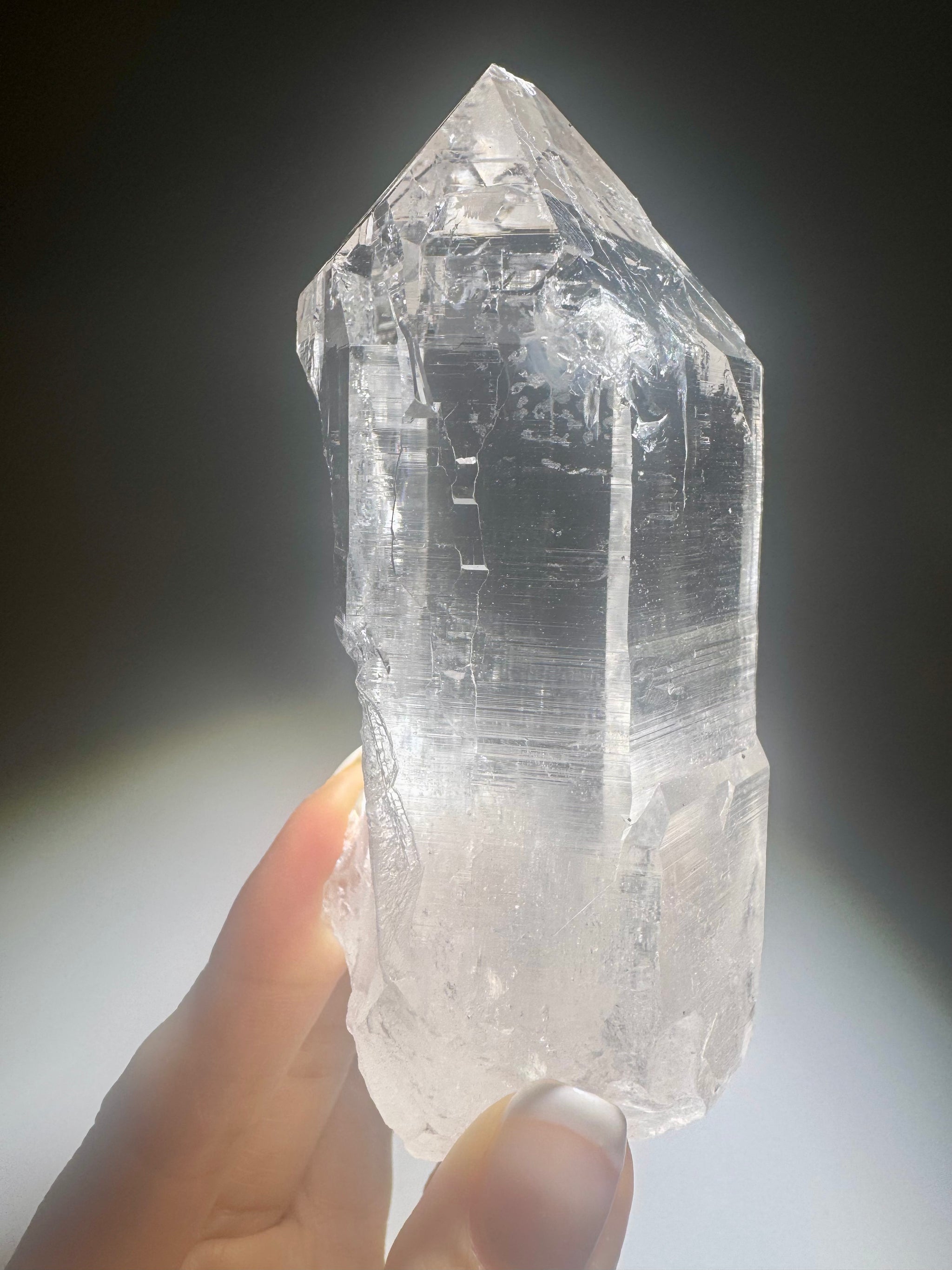 Unbehandelter Hochgebirgskristall 11,7 cm