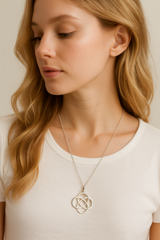 Keltischer Knoten Silber | 925 Sterling Anhänger auf Rollo-Kette kaufen