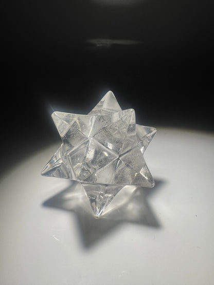 Klarer Bergkristall Merkaba Stern 5.3 cm kaufen – Sterntetraeder