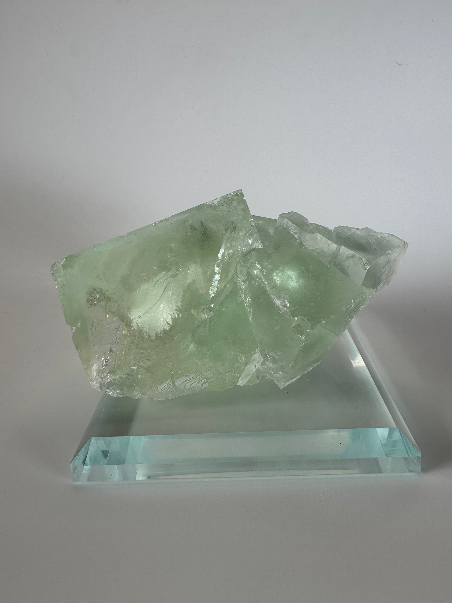 Klarer Glas-Fluorit Kristall – 9.7 cm, 353 g, Edelsteinqualität