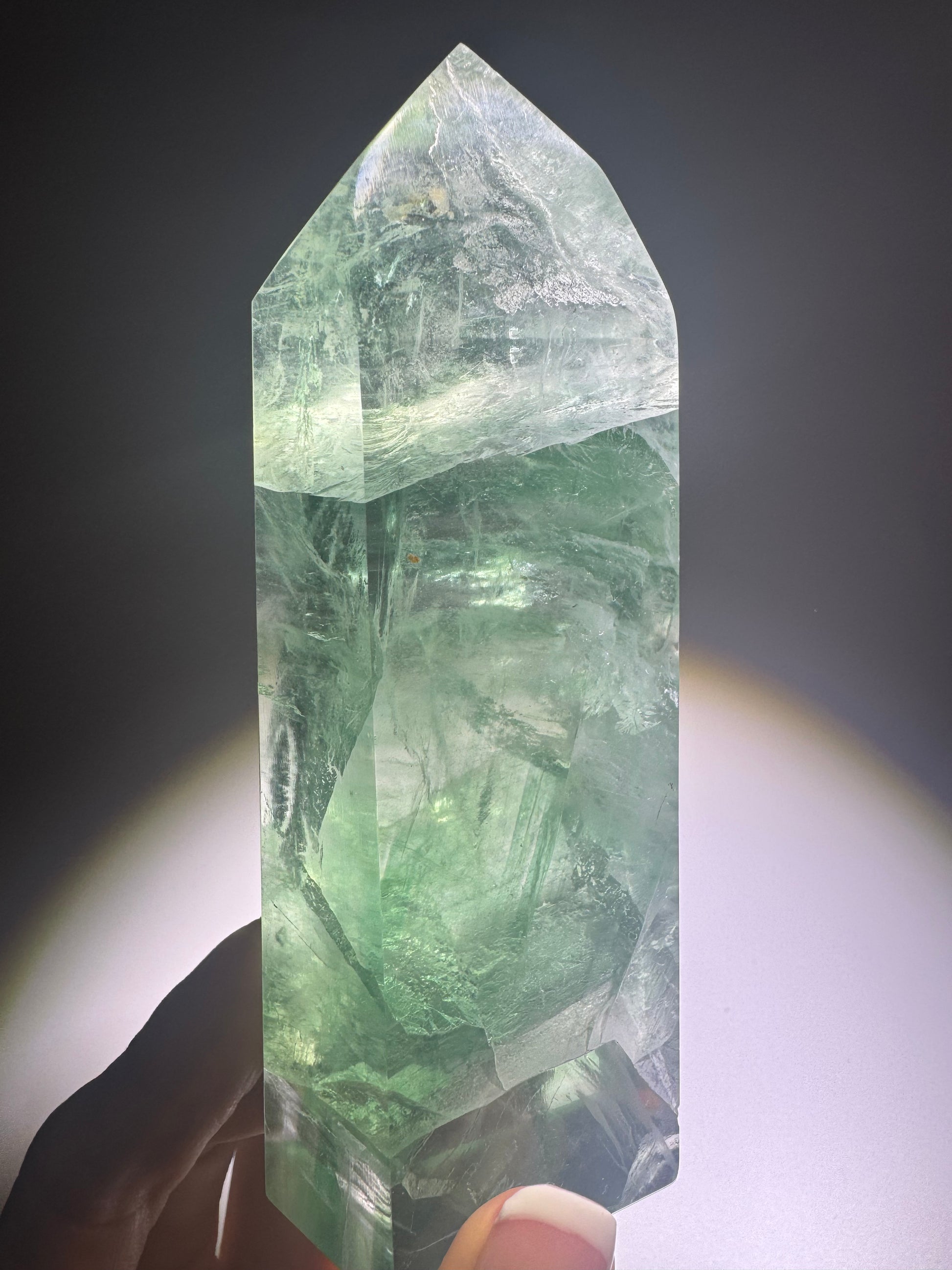 Klarer grüner Fluorit Kristall aus Brasilien – seltenes Einzelstück