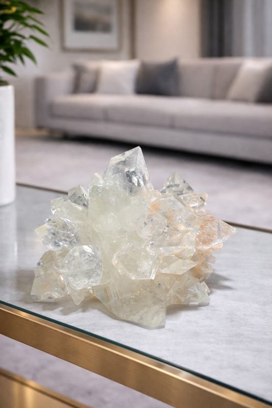 Kristallklarer Apophyllit mit aprikosenfarbenem Desmin – Museumsqualität Schaustück 9 cm