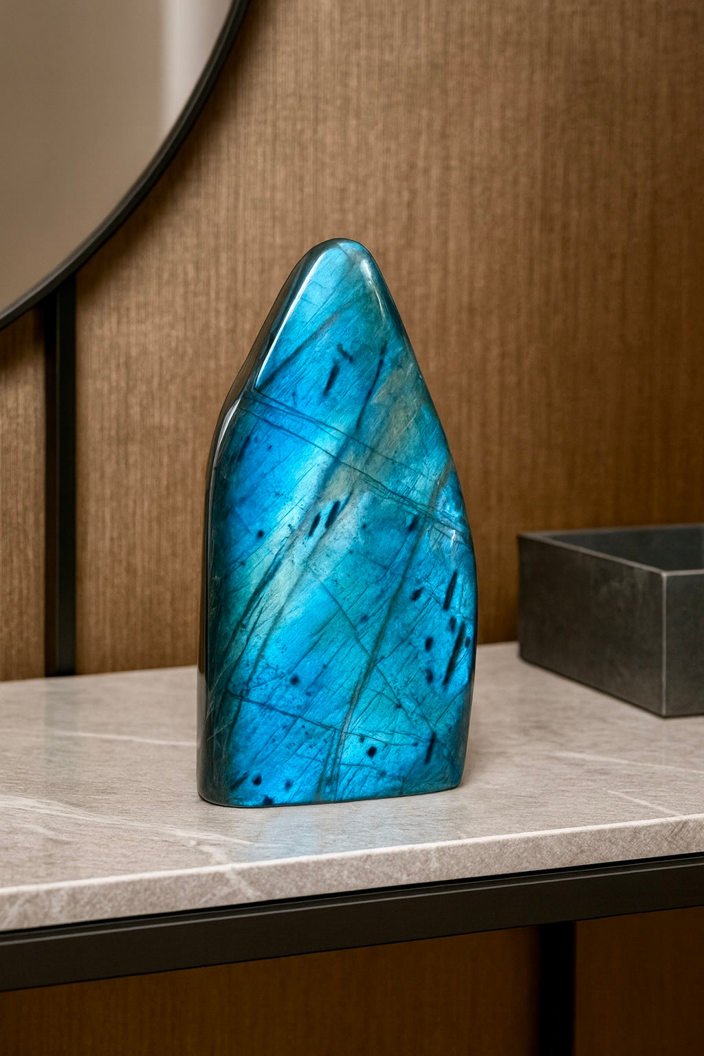 Labradorit 17 cm kaufen – tiefblaues Traumstück UNIQUE CRYSTALS