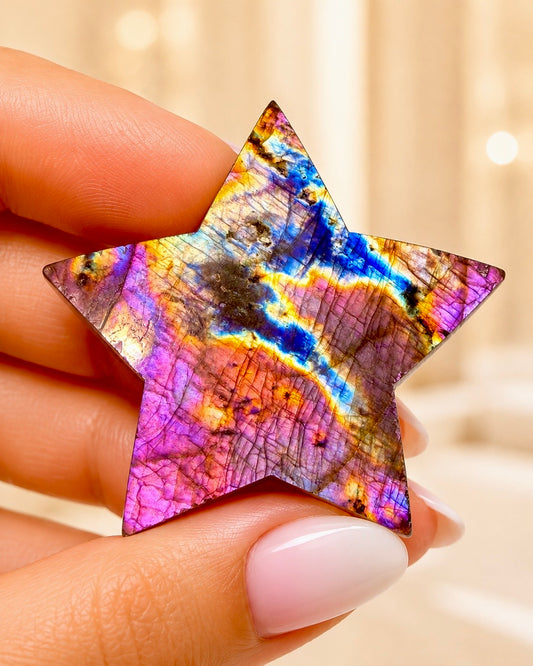 Labradorit Stern aus Indien, handgefertigter Edelstein mit Pink Flash