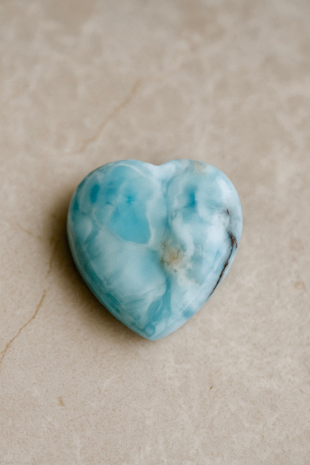 Larimar Herz kaufen – handgeschliffenes Edelstein Herz 1,6 cm