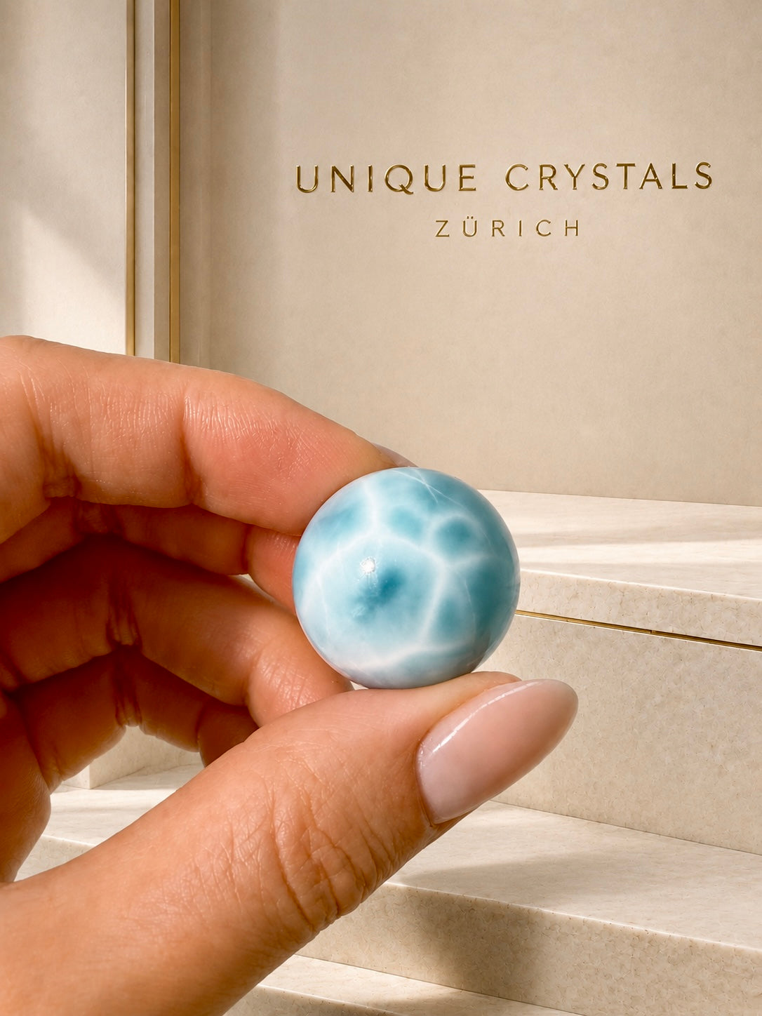 Larimar Kugel 2,1 cm, 15 g, seltener Heilstein aus der Dominikanischen Republik