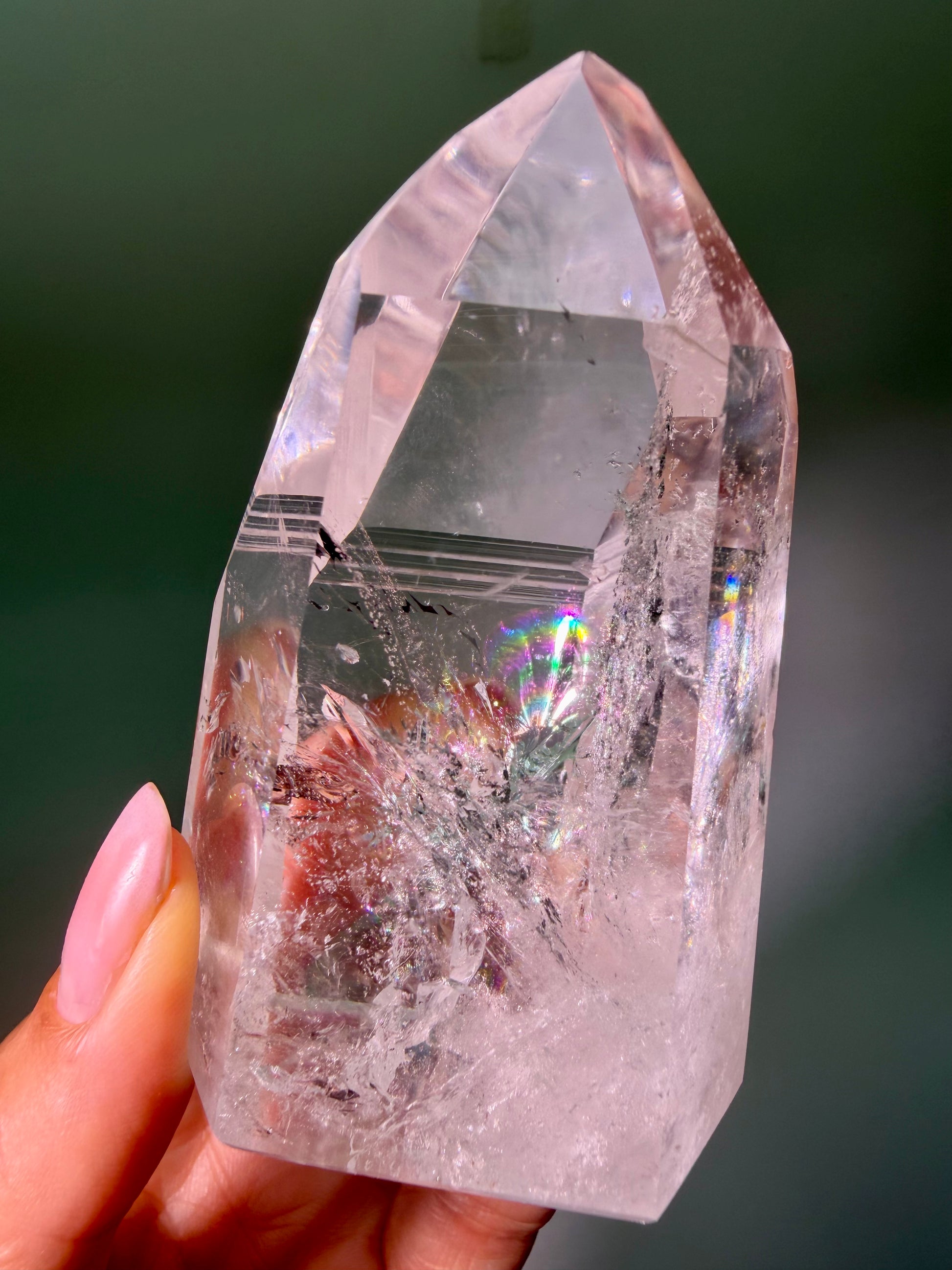Lemurian Kristall 8 cm, 228 g | Lemurian Linien & grosser Regenbogen