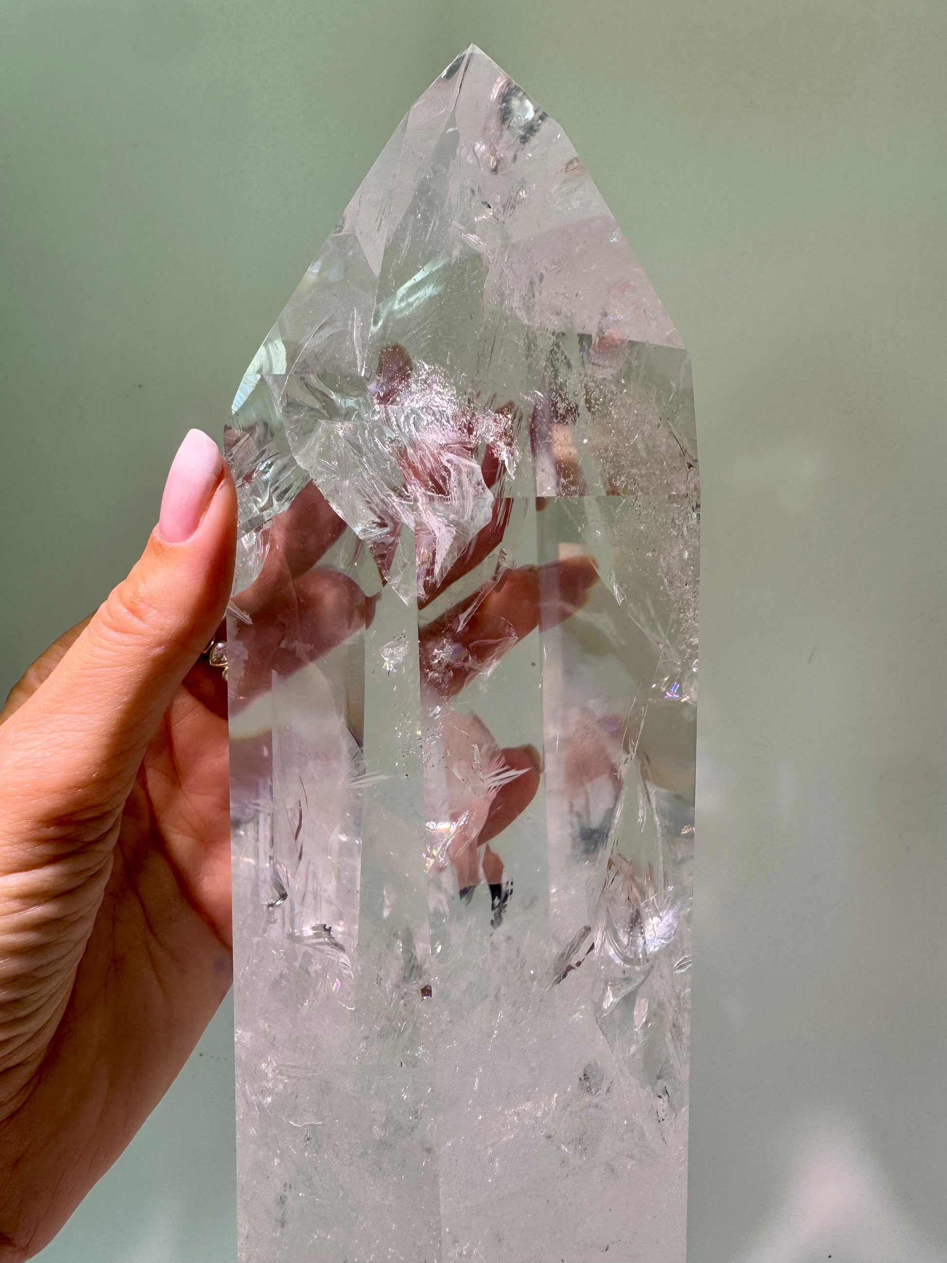     Lemurian Kristallspitze Brasilien 37 cm 5,5 kg – XXL Lichtkristall mit Regenbogen