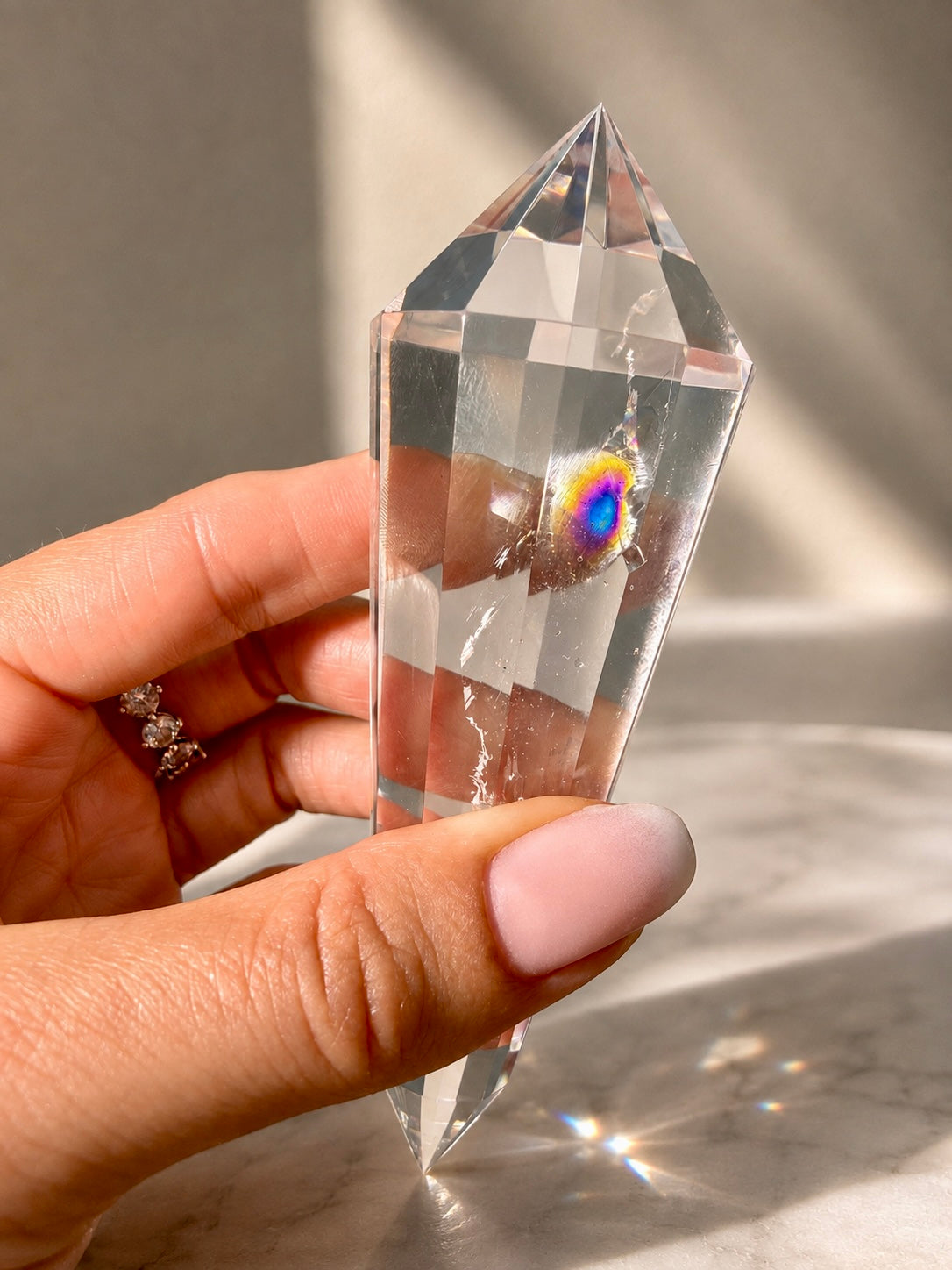 Lemurian Vogel Cut Crystal für Meditation und Energiearbeit, extra klar mit Regenbögen, 11,9 cm, 147 g