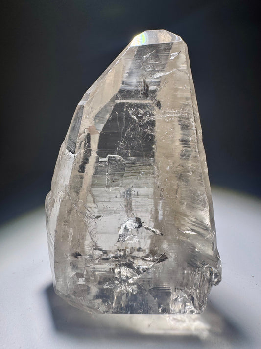 Lemurianer Kristall aus Brasilien 💎 Klar & kraftvoll – 7,5 cm – 151 g