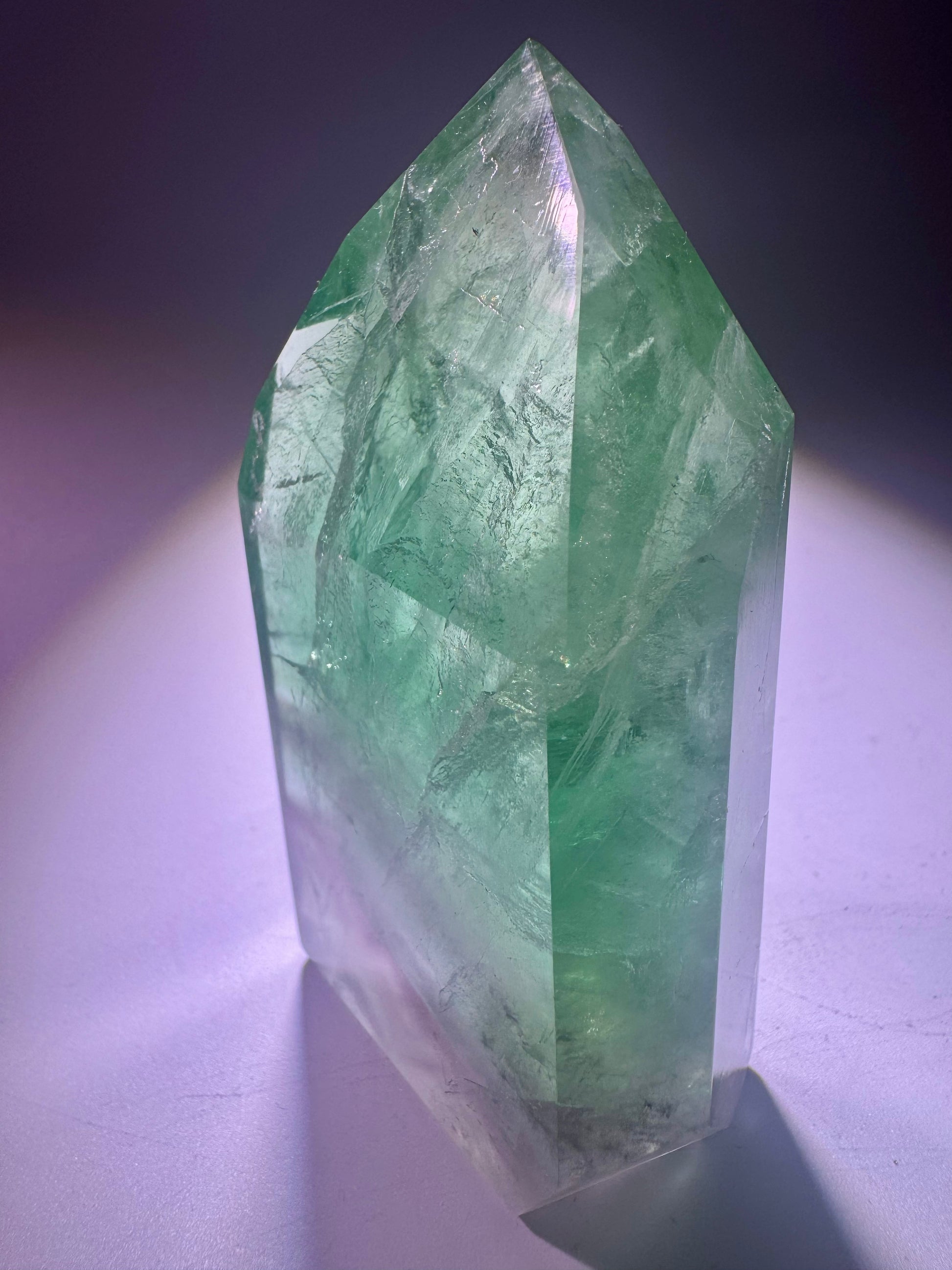 Leuchtend grüner Fluorit Kristall – 202 g