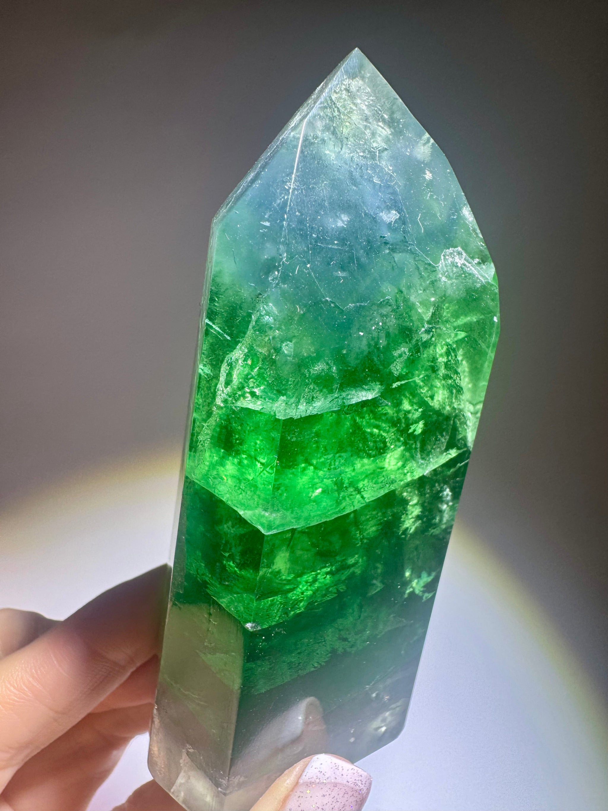 Leuchtend grüner Fluorit aus Brasilien – Rarität