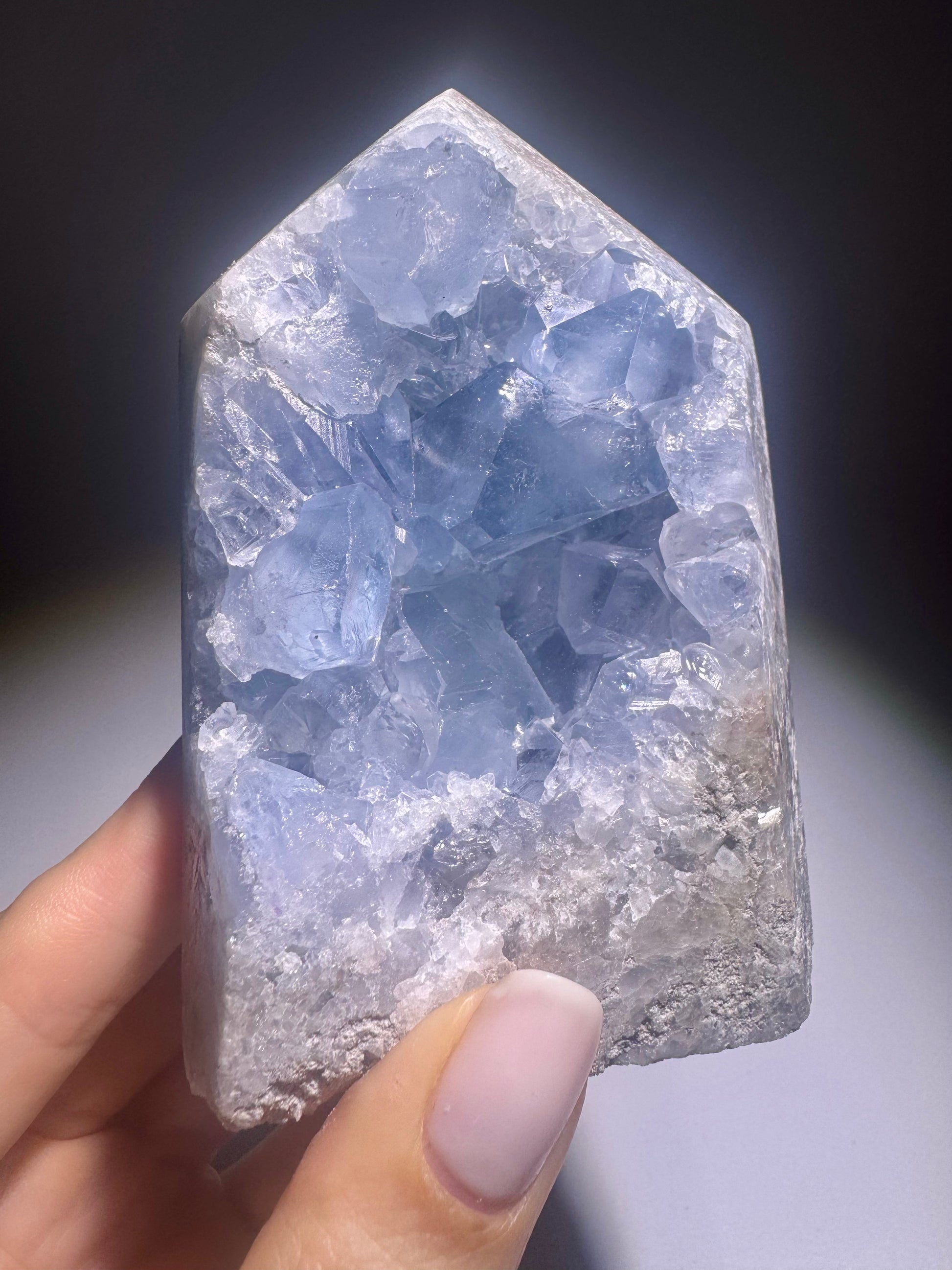 Madagaskar Celestin 9,9 cm – hellblauer Edelstein Kristall in Premiumqualität