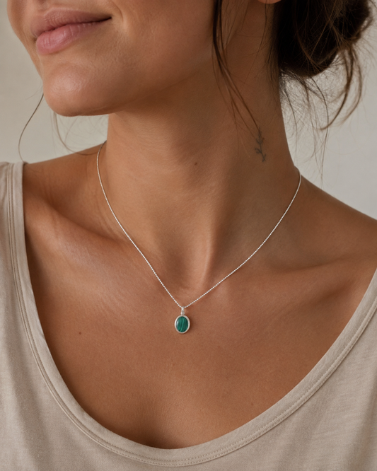 Malachit Anhänger Heilstein, 925 Silber, Symbol für Schutz und innere Stärke