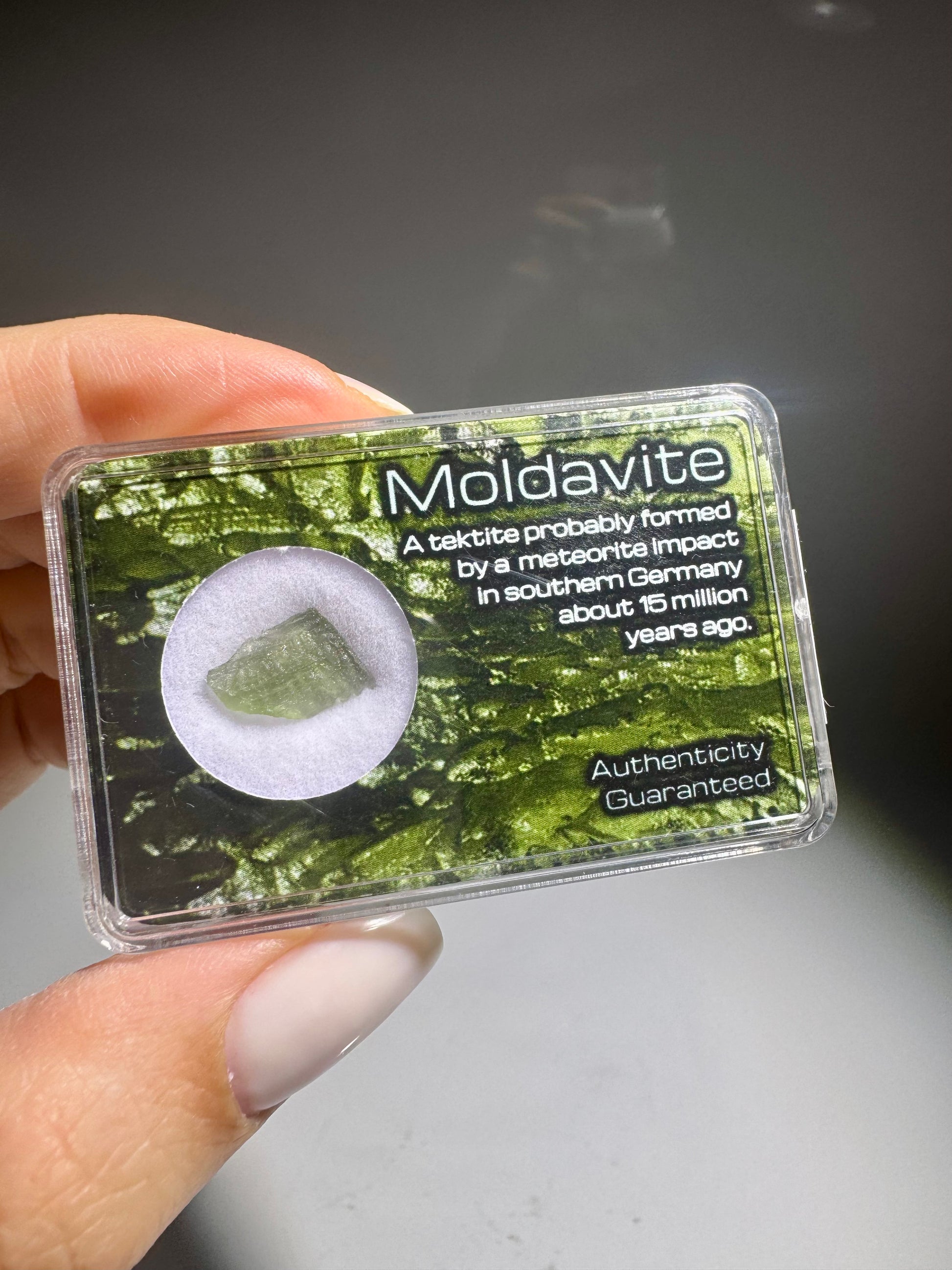 Moldavit Kristall 1 cm – Echtes Unikat mit Zertifikat 