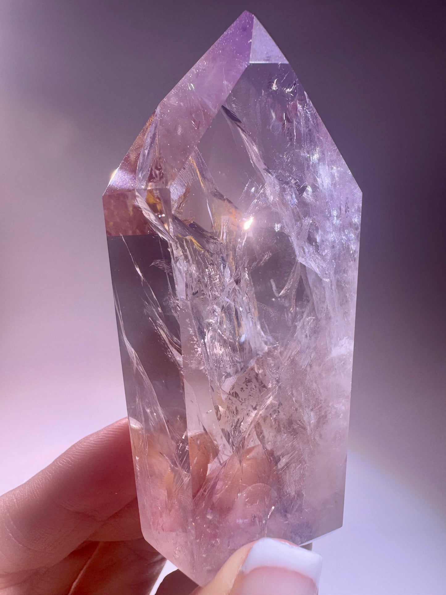 Naturbelassene Ametrin-Phantom-Kristalle mit UV-Fluoreszenz und faszinierendem Innenleben