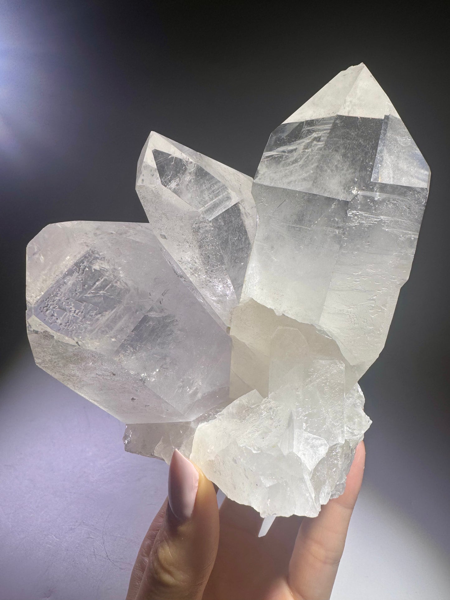 Naturbelassene Bergkristall Stufe aus Brasilien – 13 cm, 1.24 kg, extraklar & hochwertig verarbeitet