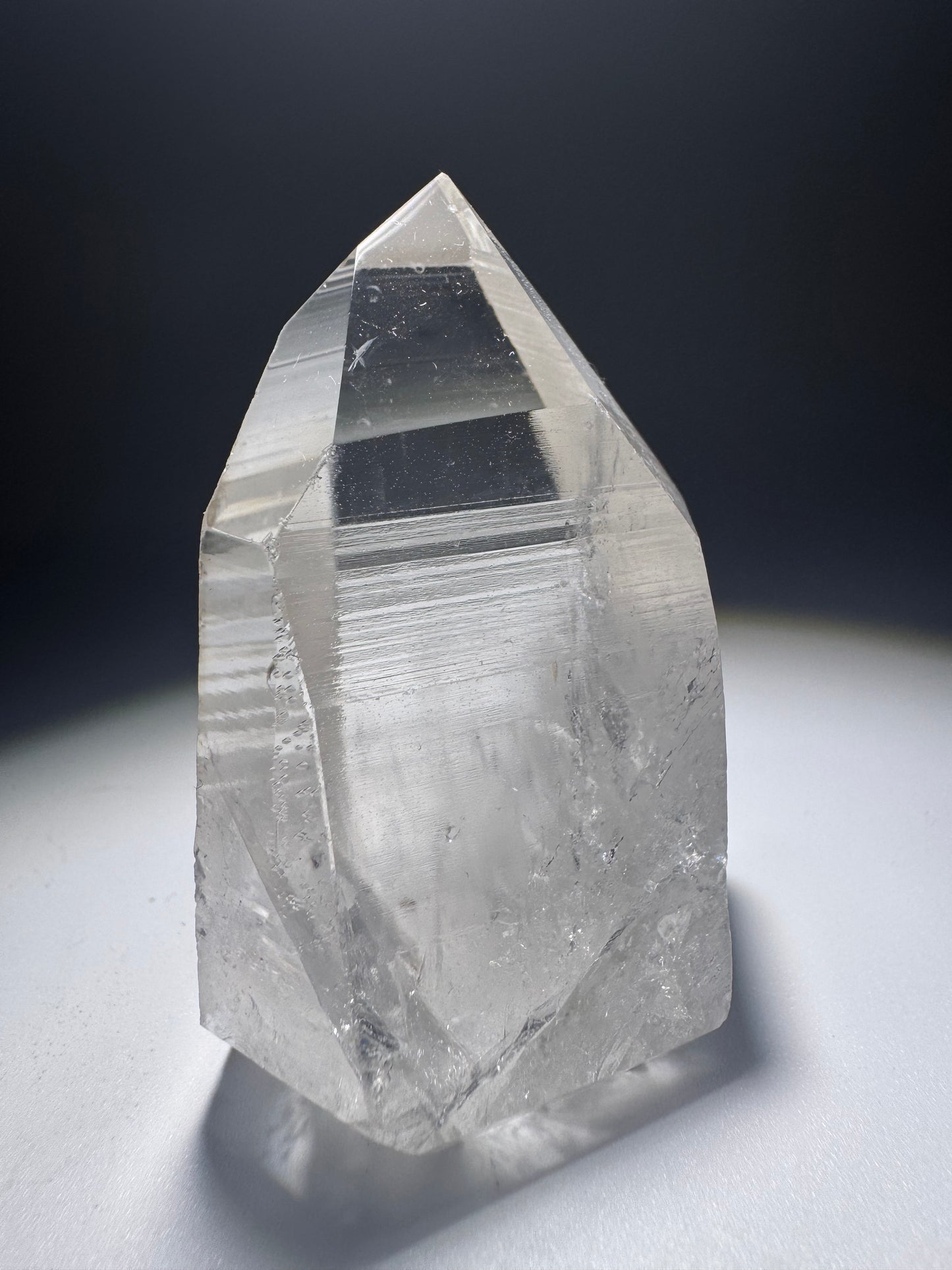 Naturbelassene Lemurian Spitze ✨ 5,5 cm – 91 g – Brasilianischer Meisterkristall