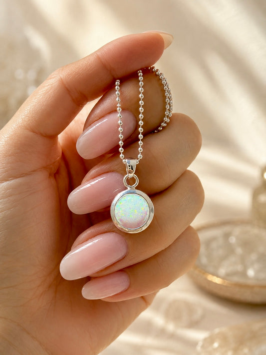 Opal Anhänger in 925 Silber – runder Edelstein Anhänger, Zargenfassung