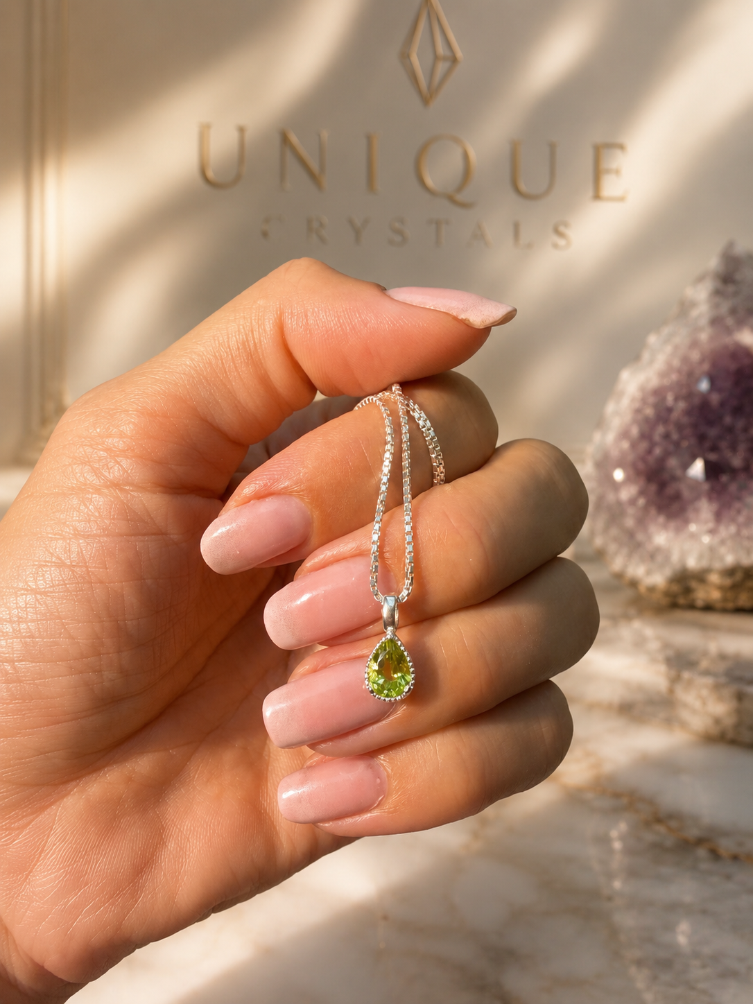 Peridot Anhänger 925 Silber mit facettiertem Tropfen