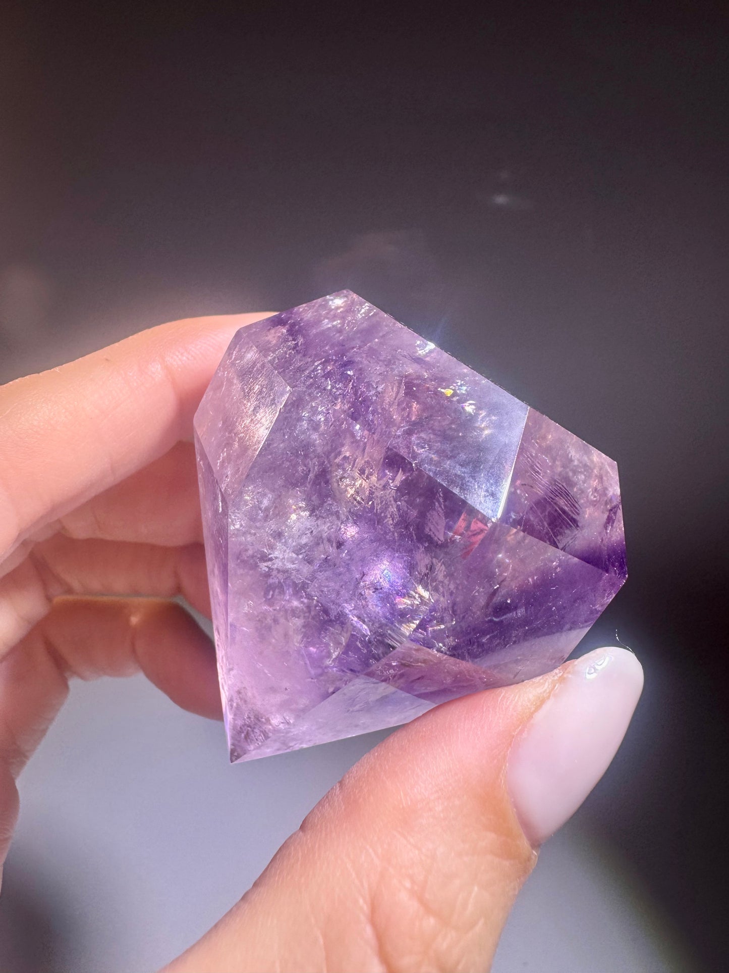 Phantom Amethyst Diamantform 5.3 cm kaufen – Regenbogen Amethyst Handmade